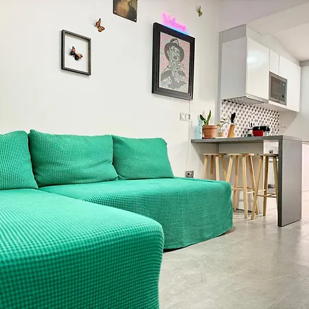 Nuevo Casco Antiguo, Playa Y Castillo Apartment *